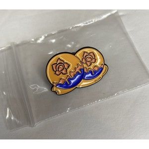 Collectible Gelato Blueberry Flower Pin 420